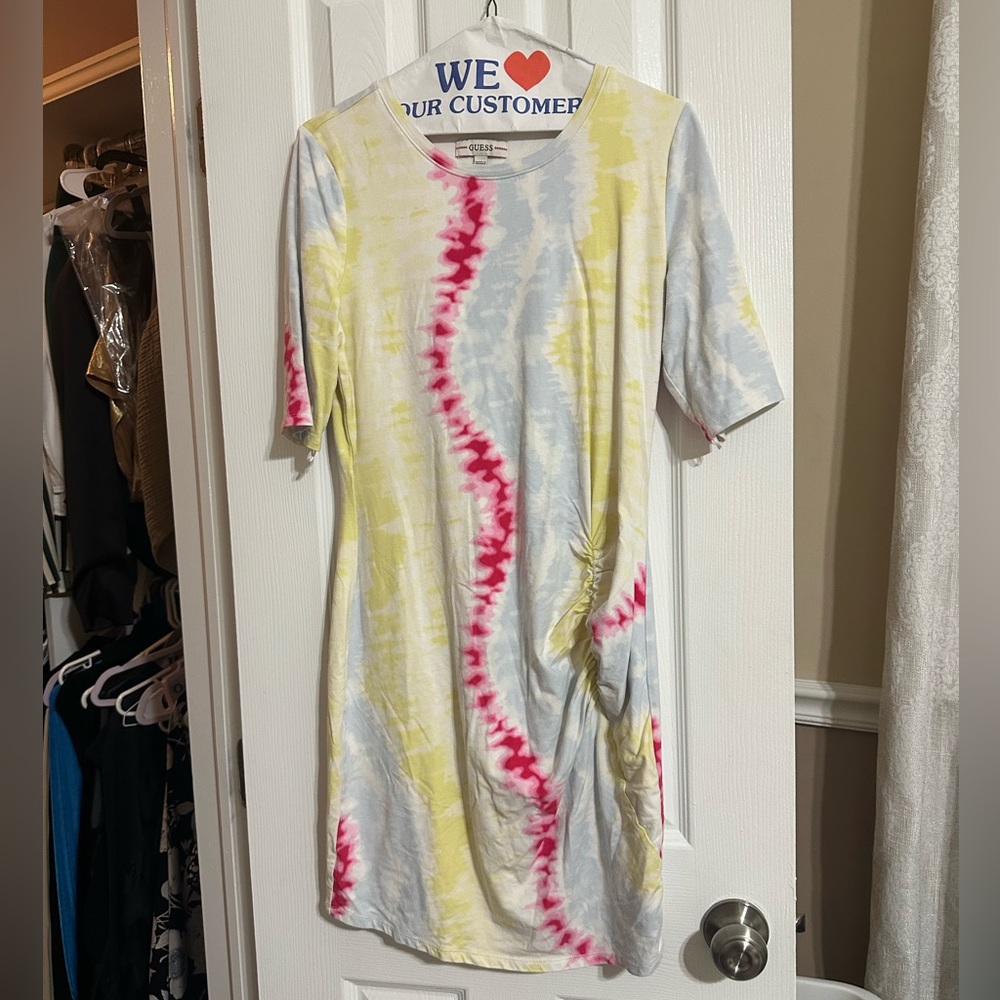 Tie die guess dress ruched tight fitting lined